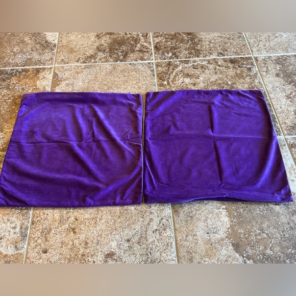 Elegant Purple Accent Pillow Set - Picture 5 of 7